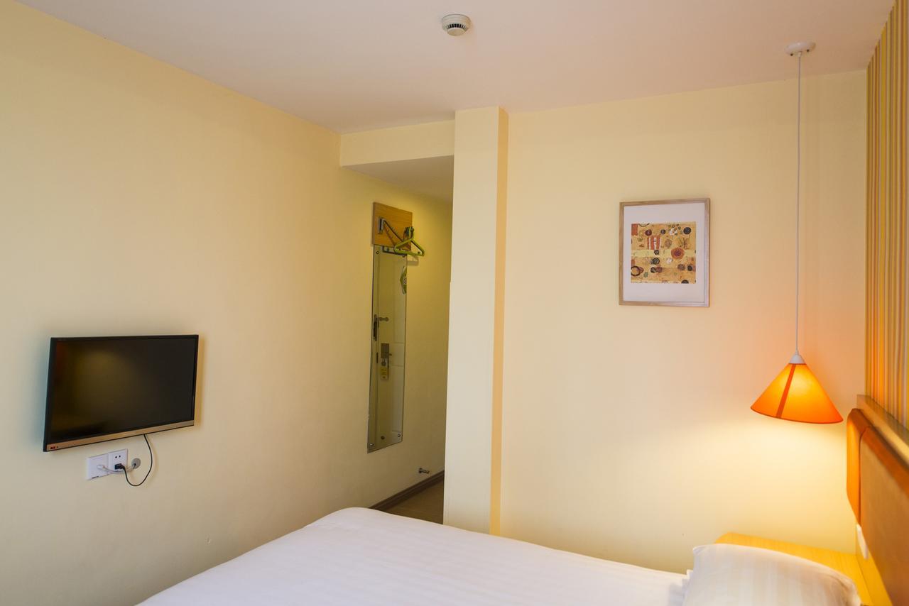 Home Inn Beijing Shangdi Buitenkant foto